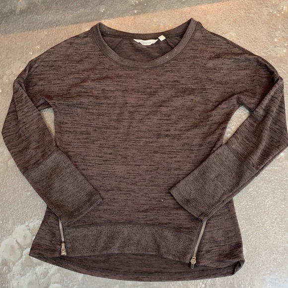 Sweatshirt - Picture 1 of 5